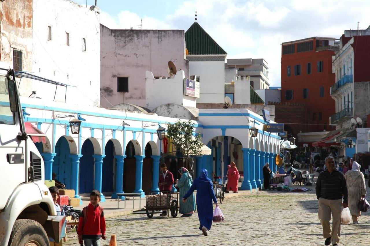 Hotel Choumis Haj Messaoud Larache Exteriör bild