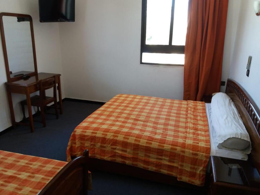 Hotel Choumis Haj Messaoud Larache Exteriör bild